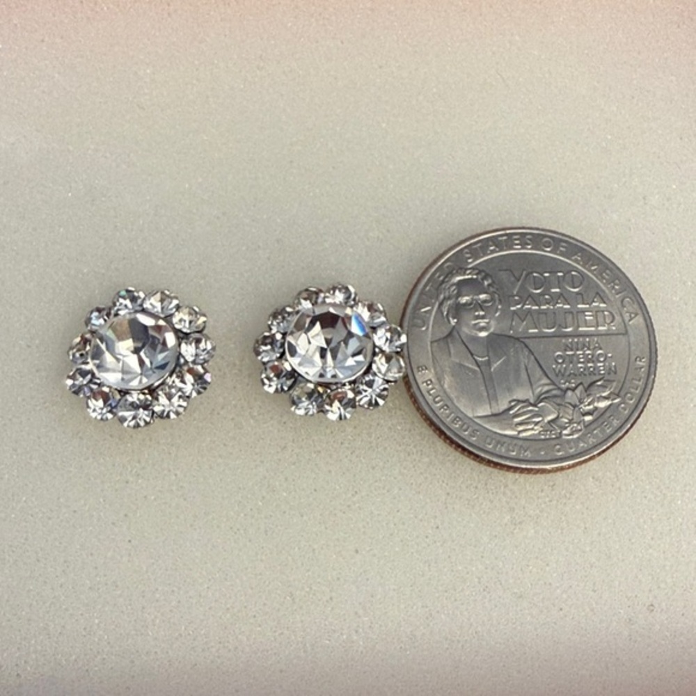 Women’s Stud Earrings in Silver Occasion earrings classic women’s jewelry